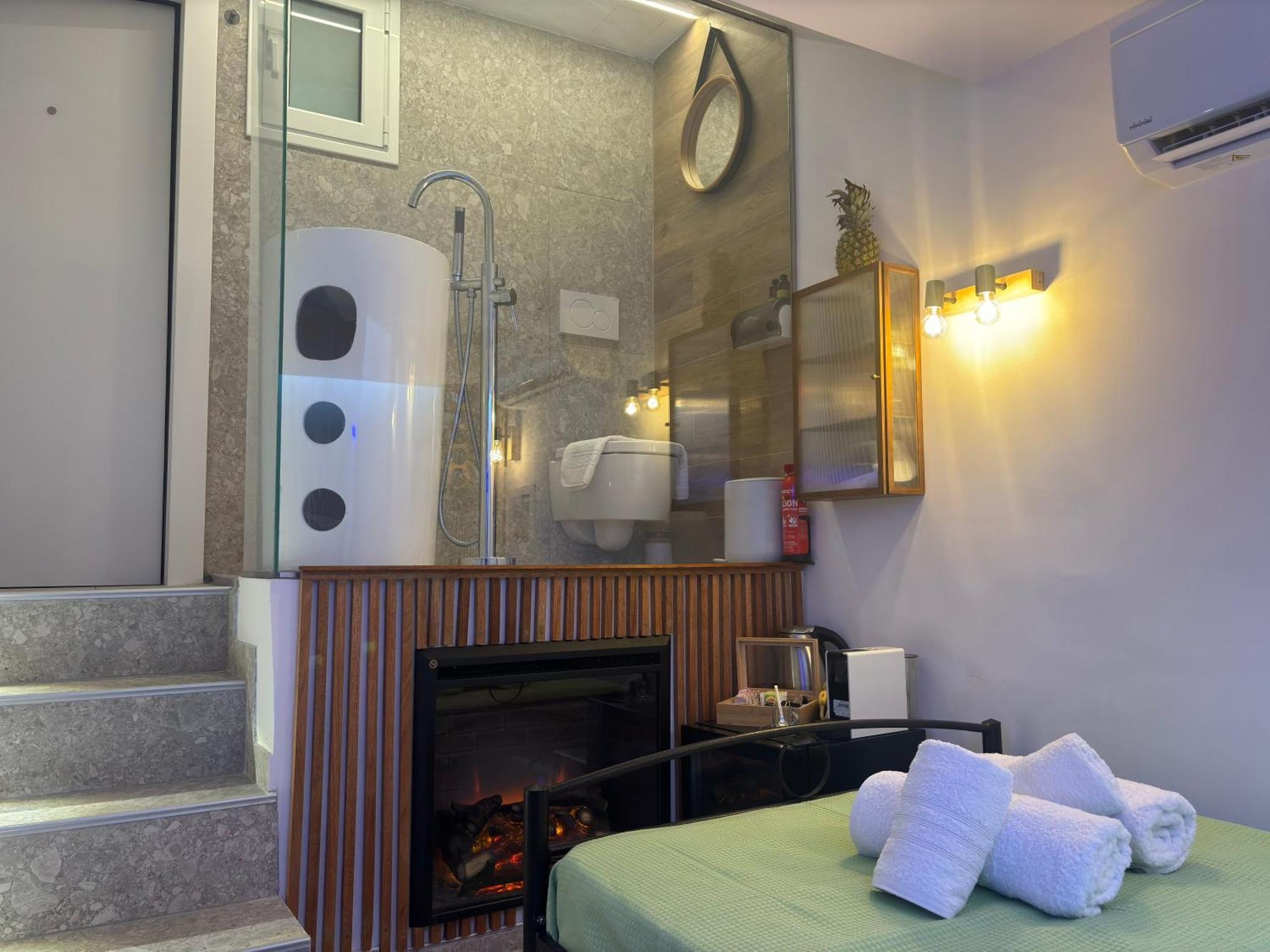 Apartment Cute Tiny At Pagrati, Center Athens